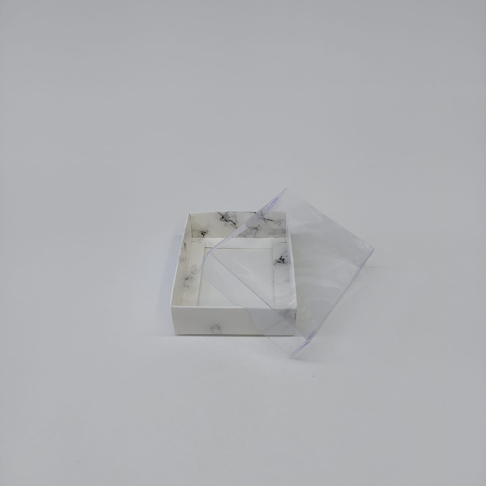 12x9x3 Beyaz Mermer Desenli Altı Karton Üzeri Asetat Kutu