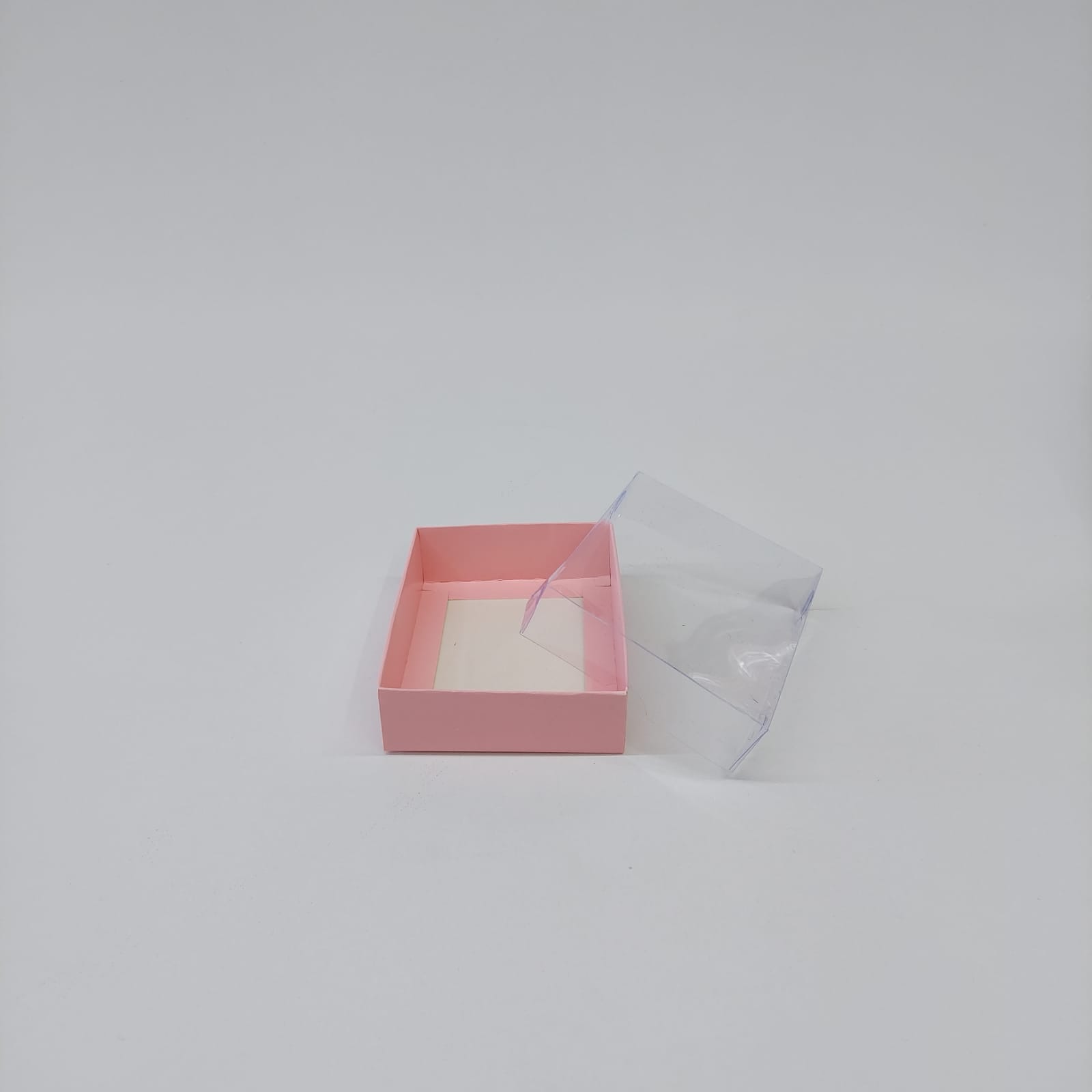 12x9x3 Pembe Altı Karton Üzeri Asetat Kutu