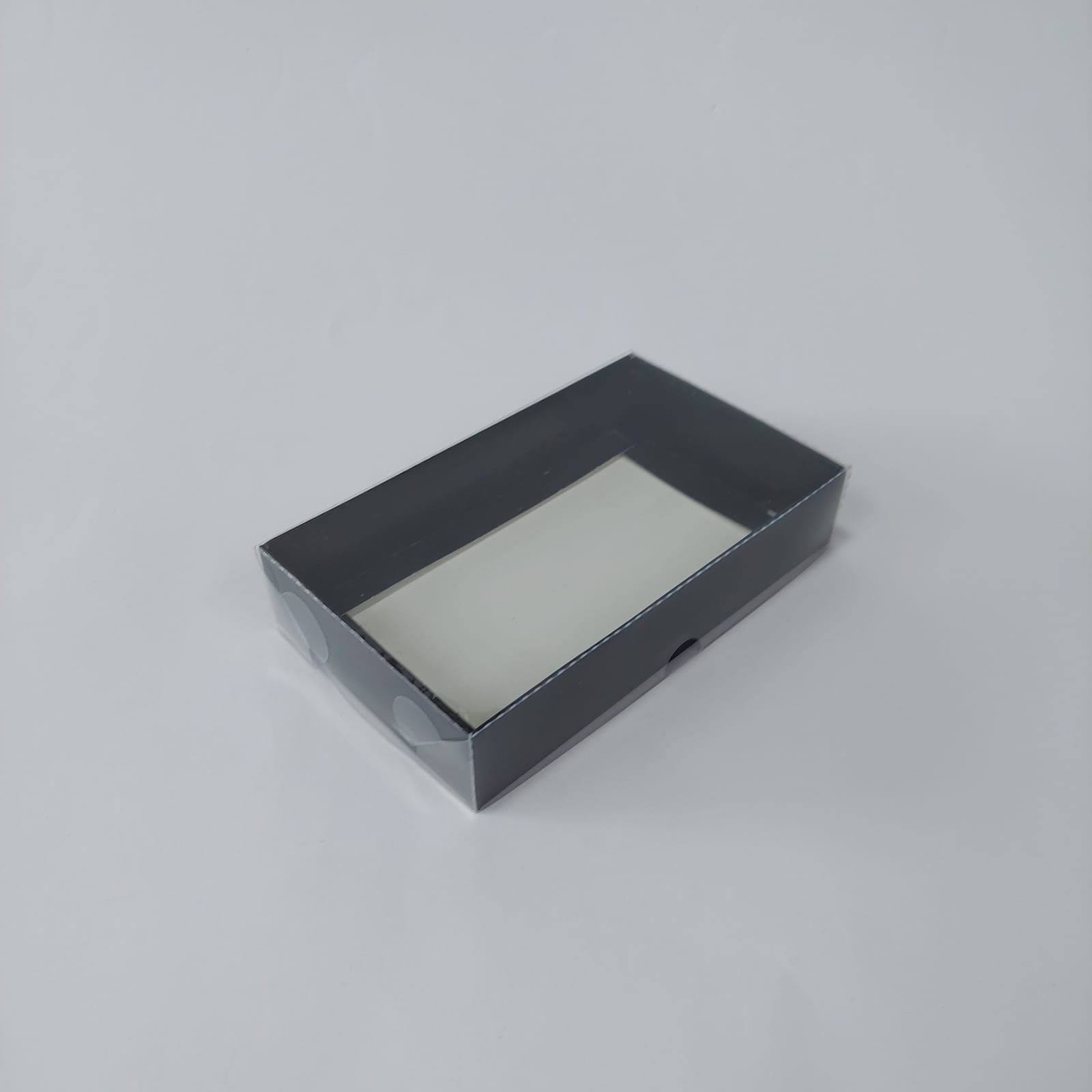 15x9x3 Siyah Altı Karton Üzeri Asetat Kutu