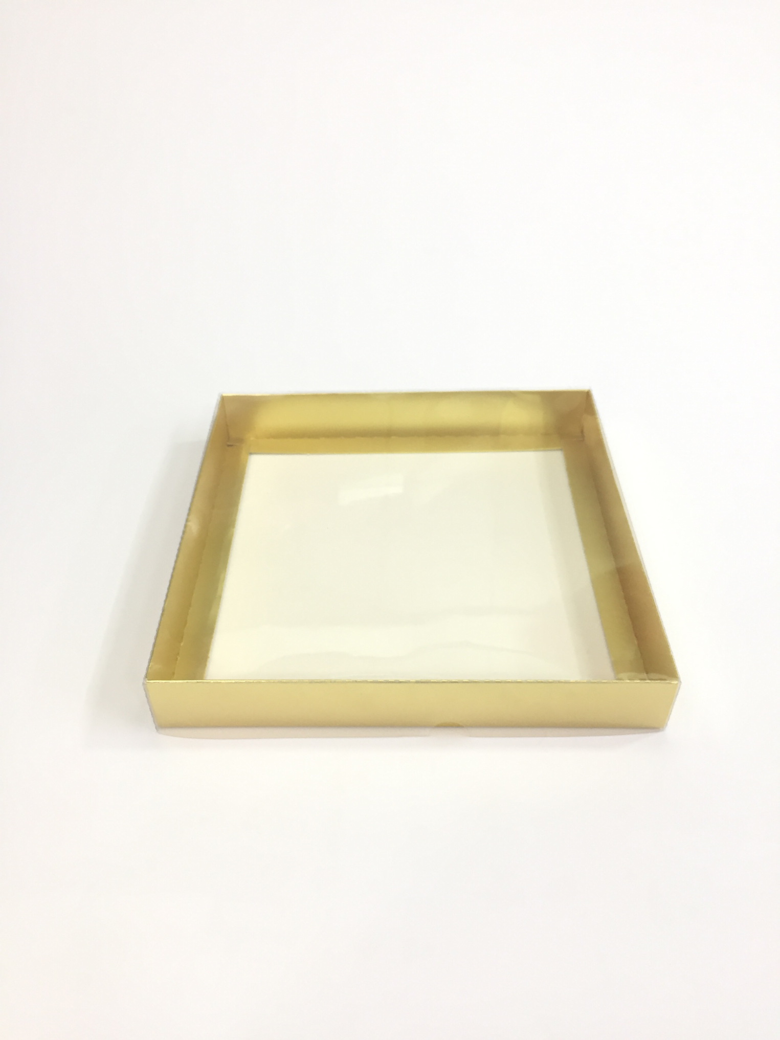 20x20x3 Altın Altı Karton Üzeri Asetat Kutu