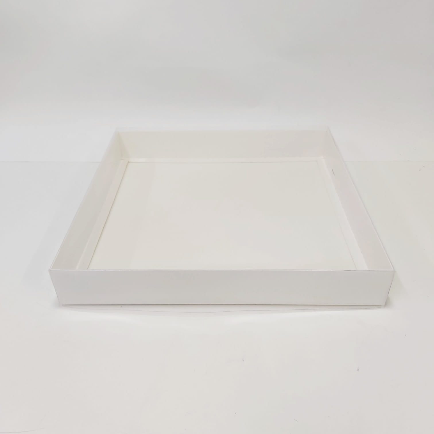 35x35x5 Beyaz Altı Karton Üzeri Asetat Kutu