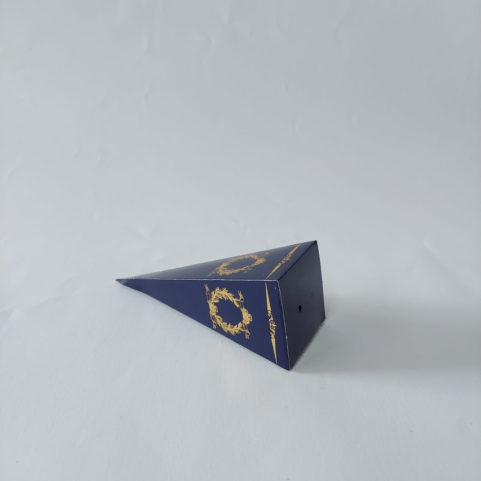 15X4 Lacivert Altın Yaldızlı Külah