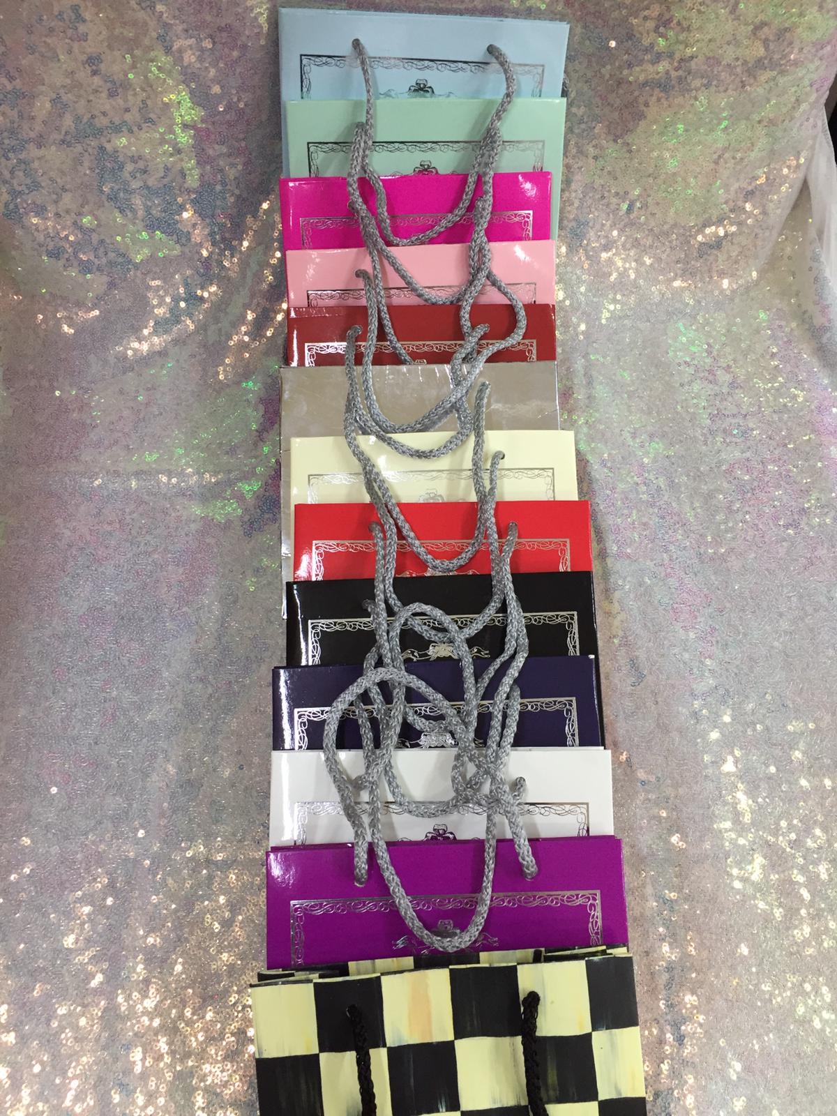 18x15x7 Fuşya Gümüş Yaldızlı Karton Çanta