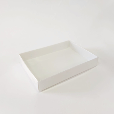 15x11x3 Beyaz Altı Karton Üzeri Asetat Kutu