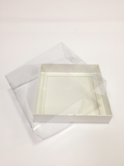 15x15x5 Beyaz Altı Karton Üzeri Asetat Kutu
