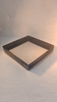 18x18x3 Siyah Kutu 