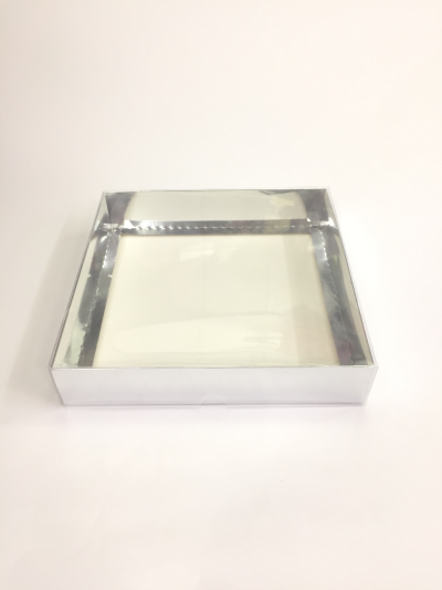 25x25x5 Gümüş Altı Karton Üzeri Asetat Kutu
