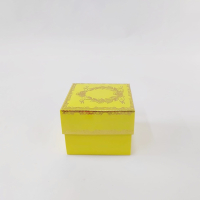 8x8x6 Altın Yaldızlı Sarı Kutu